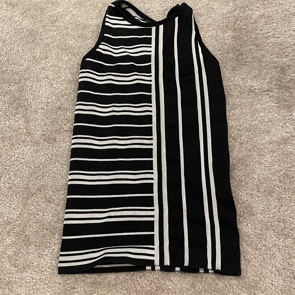 Athleta Monochrome Patterned Sports Bra